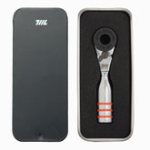711L mini ratchet wrench duo, compact design for tight spaces and easy handling.