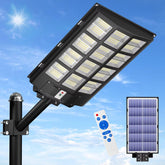 JAYNLT Y-6800W front view solar street light showing robust housing and bright array for broad yard illumination.