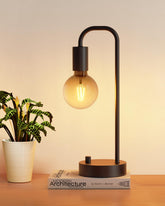 ONEWISH Industrial Table Lamp base provides a stable foundation for safe bedside lighting