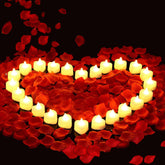 Pyrrhiax rose petals 2000pcs close-up for lush table decor.