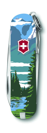 Victorinox Classic SD pocket knife with blade for everyday tasks on the go