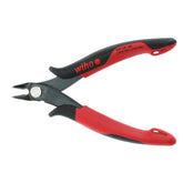 Wiha 56818 diagonal cutters with wide pointed head for clean copper wire cuts.