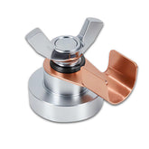 Wshxjzyay welding magnetic ground clamp securely sets up on metal surfaces for fast grounding.