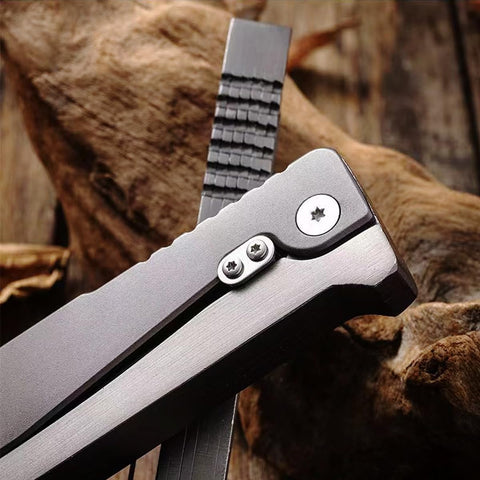 10MOONS Pocket Knife pocket clip access enables quick one-handed use.