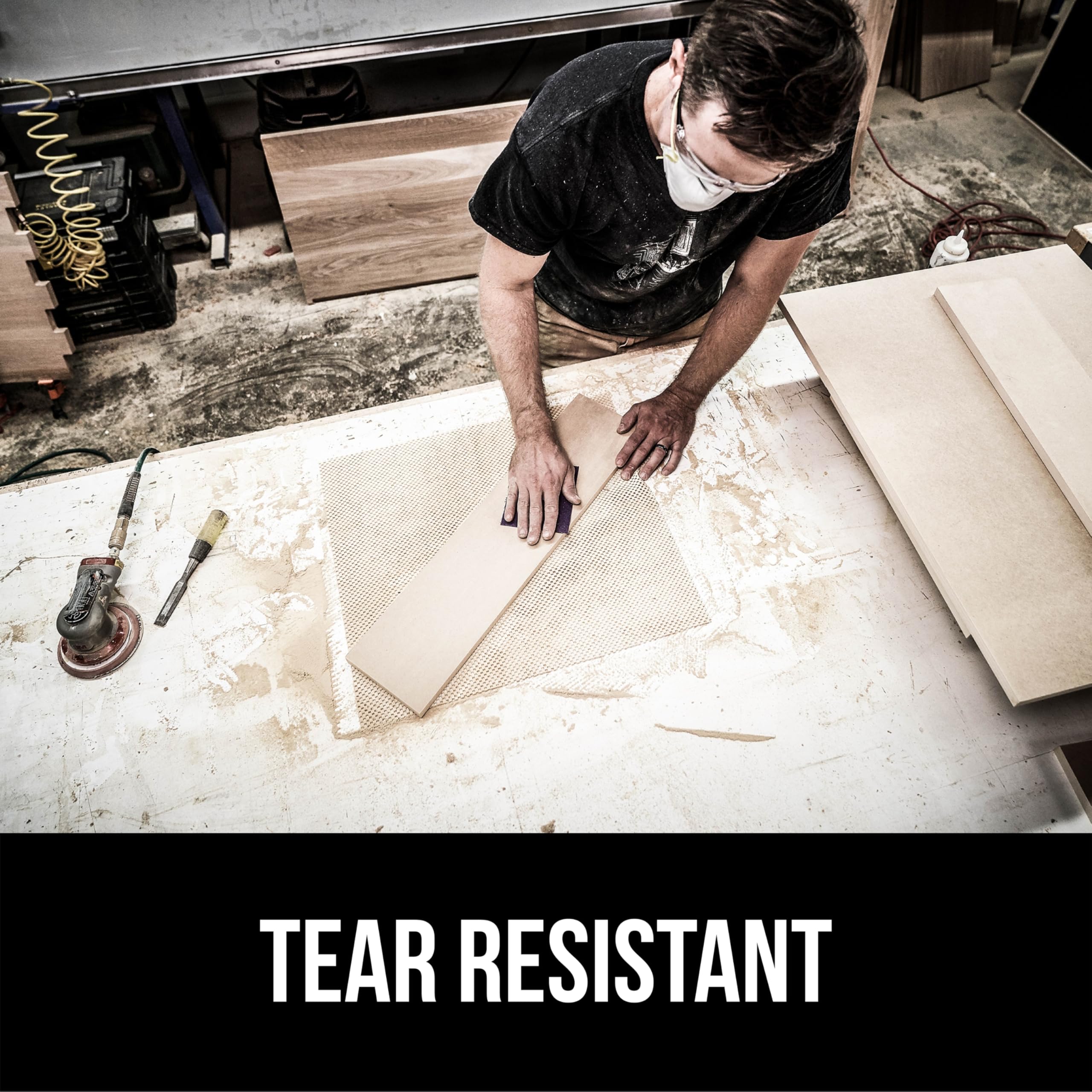 3M Pro Grade No-slip backing resists tearing during heavy-duty sanding