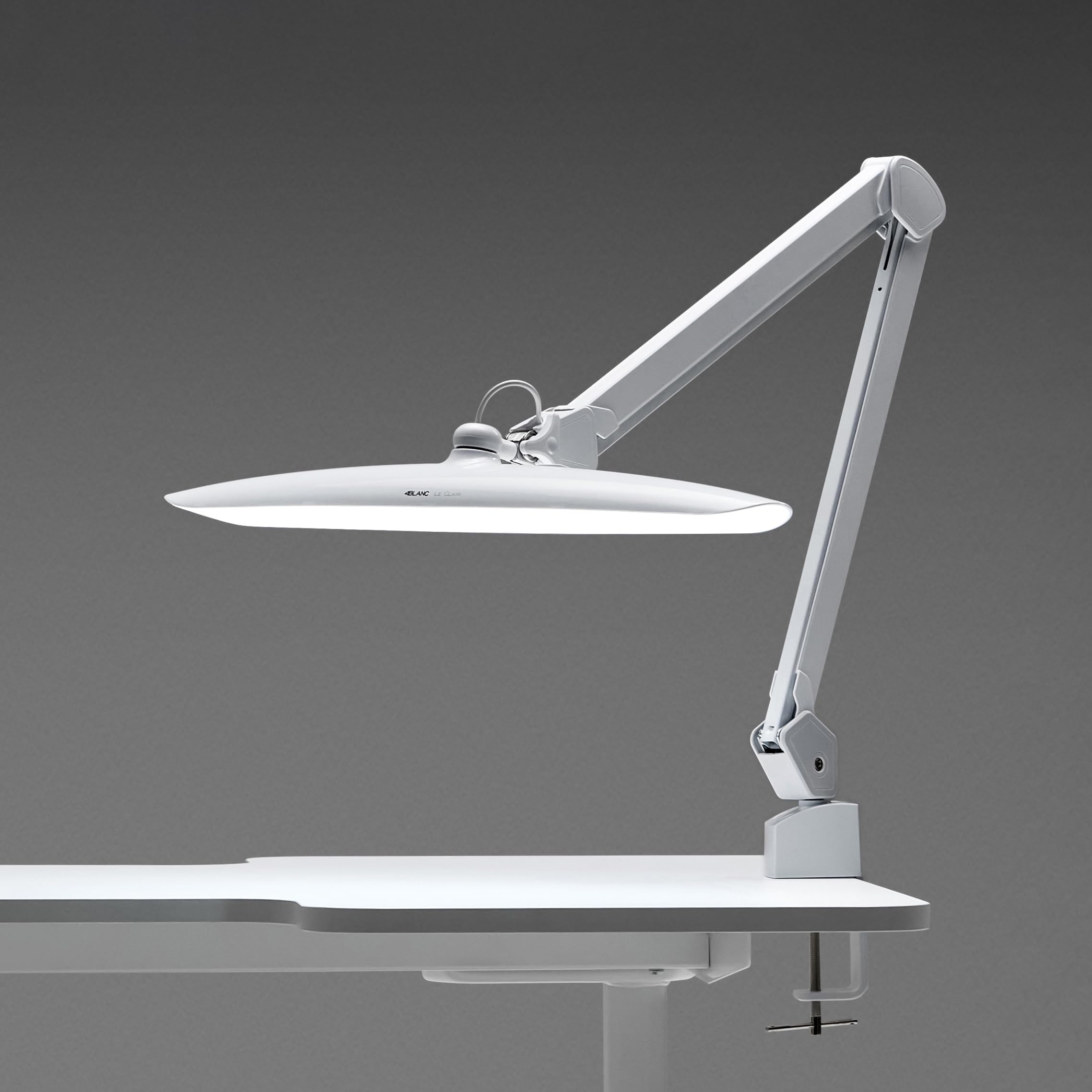4BLANC Shadowless lamp with desk clamp for precise nail work and eye care
