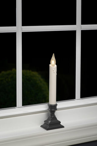 612 Vermont pack of 4 candles provides stylish, worry-free window lighting.