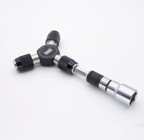 711L 2-in-1 extension improves EDC toolkit versatility.