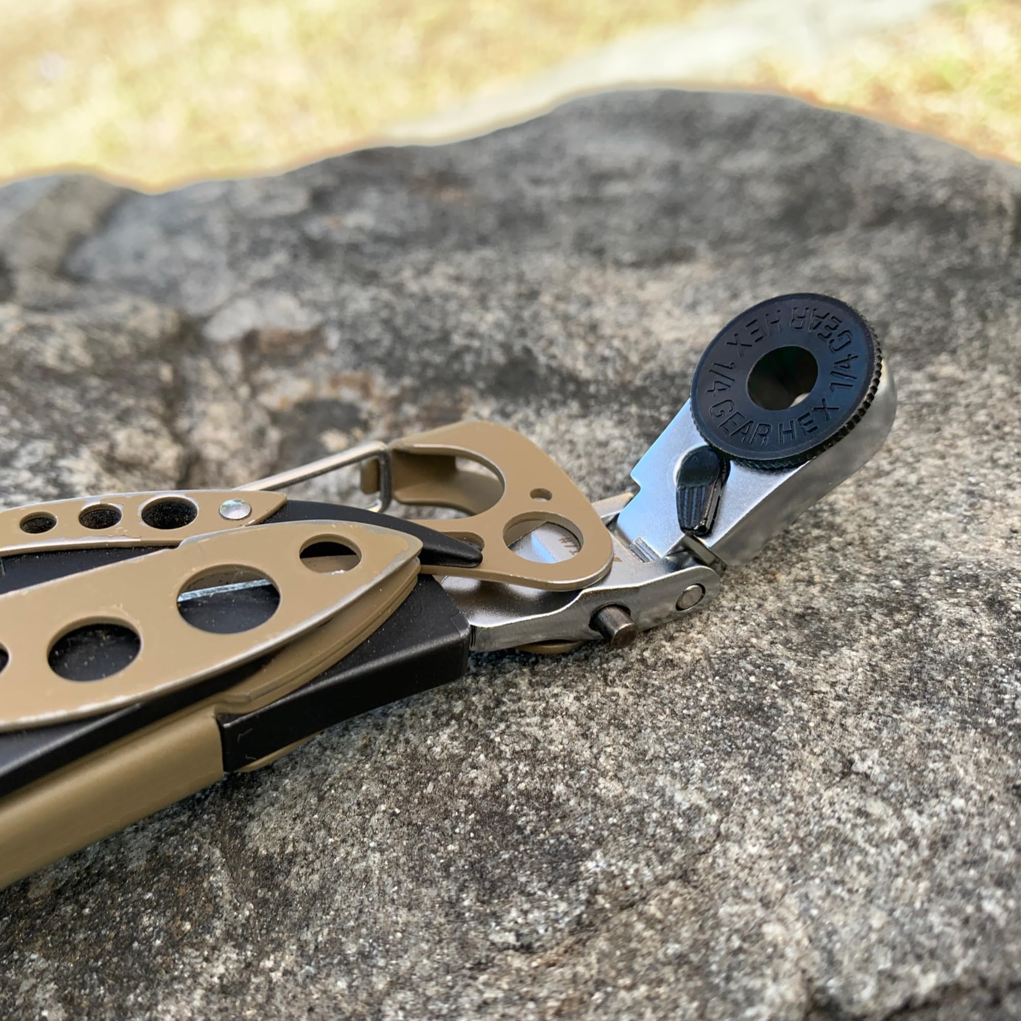 Flat end design accepts Leatherman proprietary flat bits for compatibility.