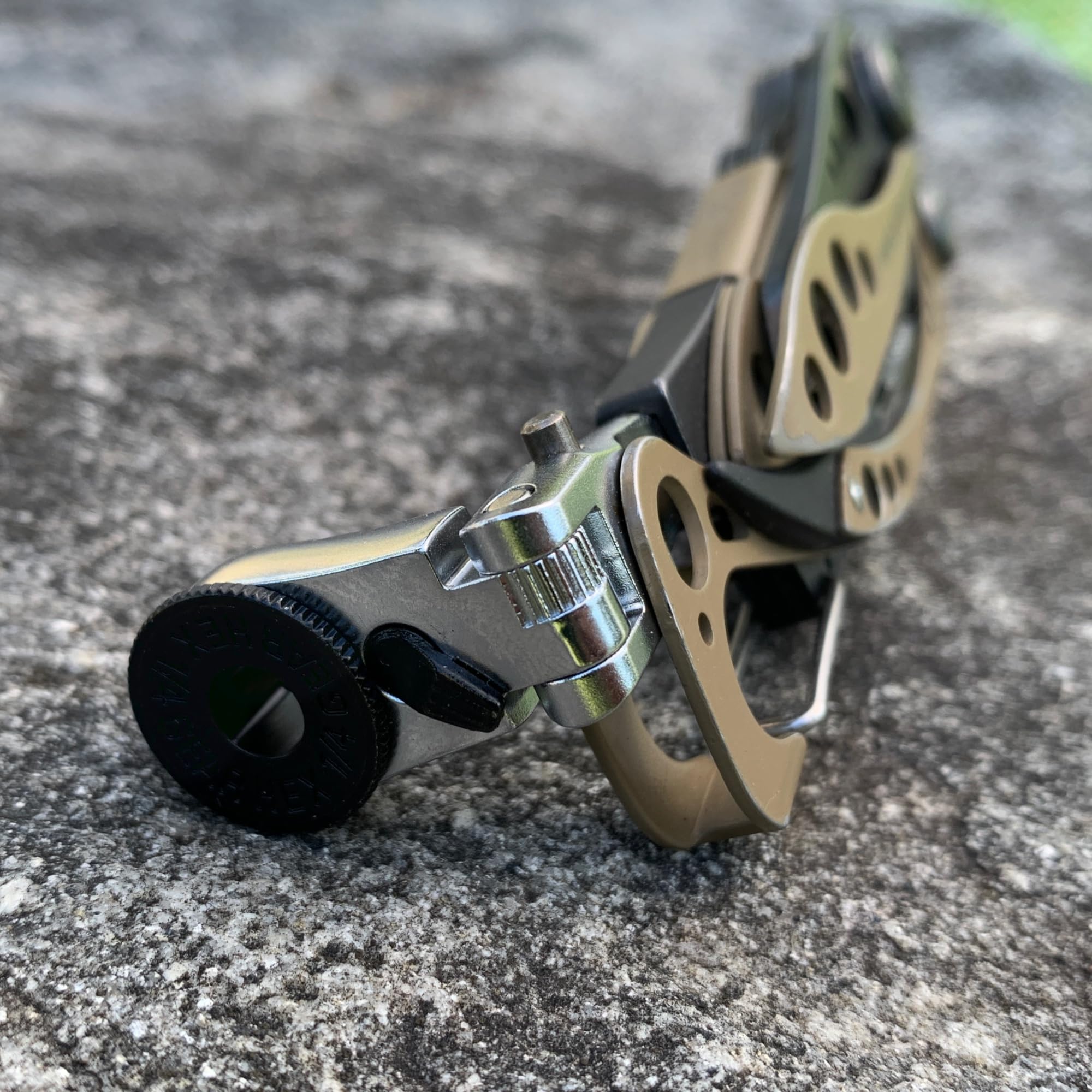 Ergonomic balance supports reliable daily tasks on the go.