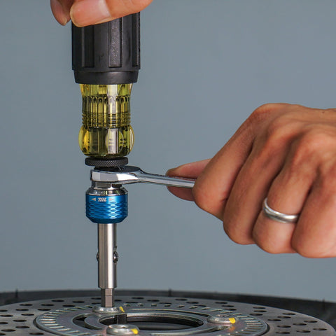 711L inline ratchet driver compatible with 14mm sockets for larger fasteners.