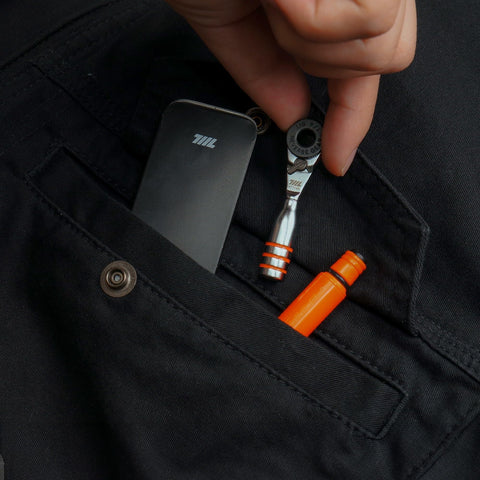711L mini ratchet wrench duo extendable length for reach in awkward areas.