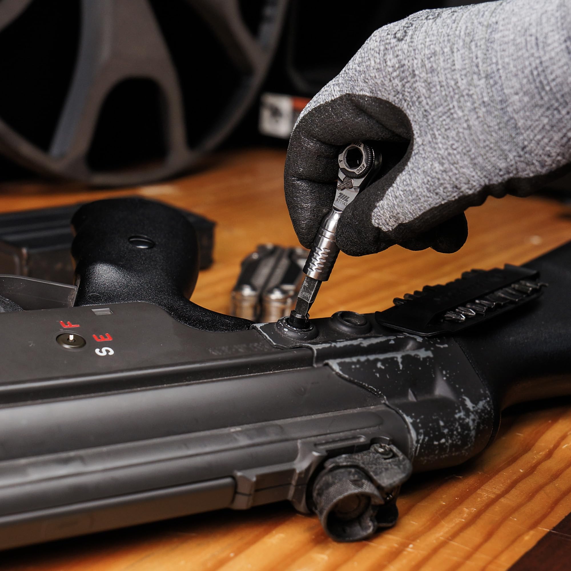 2-inch compact design of 711L TG fits easily in a fifth pocket toolkit
