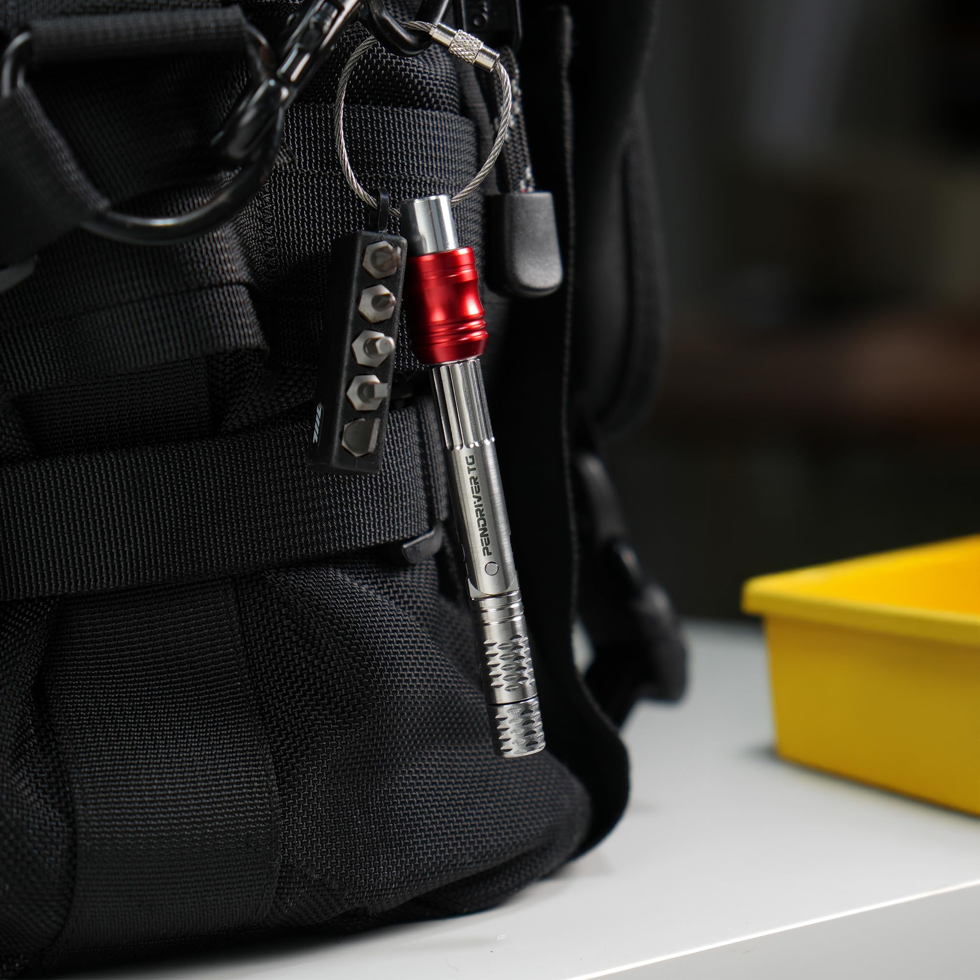 Premium stainless steel construction of 711L Pen Driver TG resists corrosion.