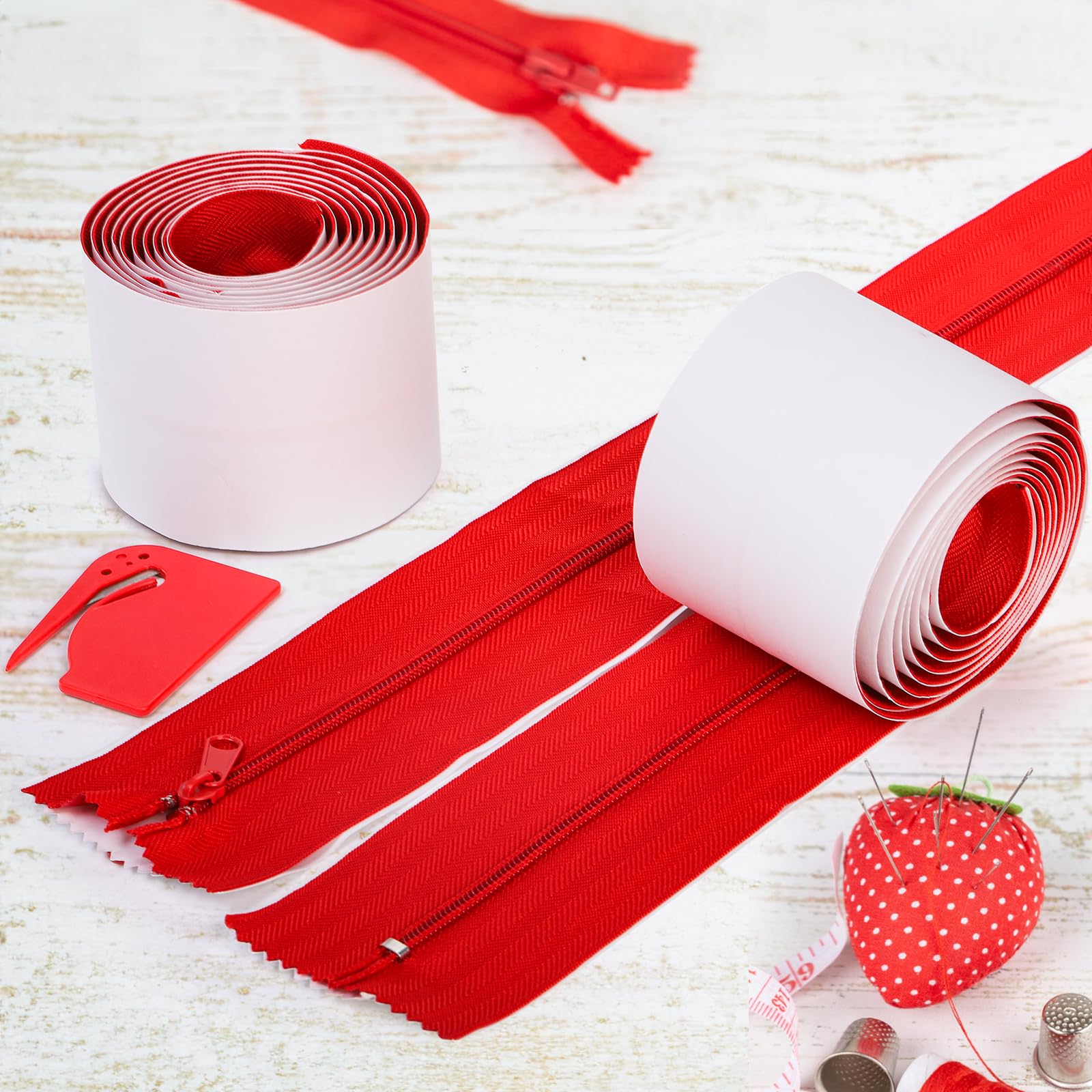Acshio red color door zipper in action.