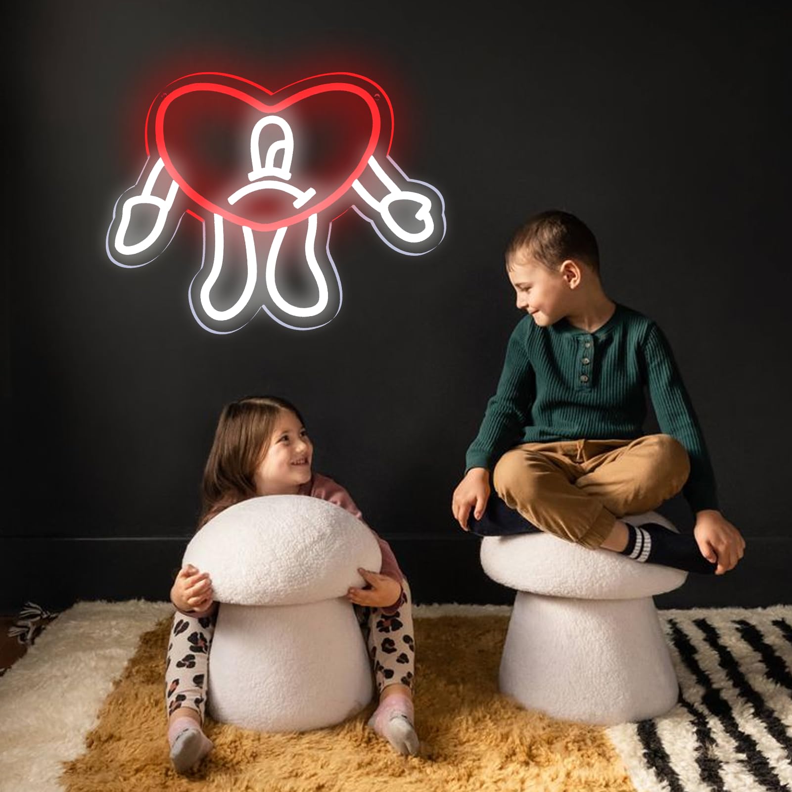 AGJKSGH USB-powered neon sign is easy to plug in anywhere.