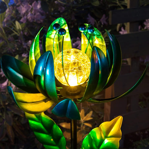 AIINY cracked crystal ball LED lights cast warm shadows on your patio.