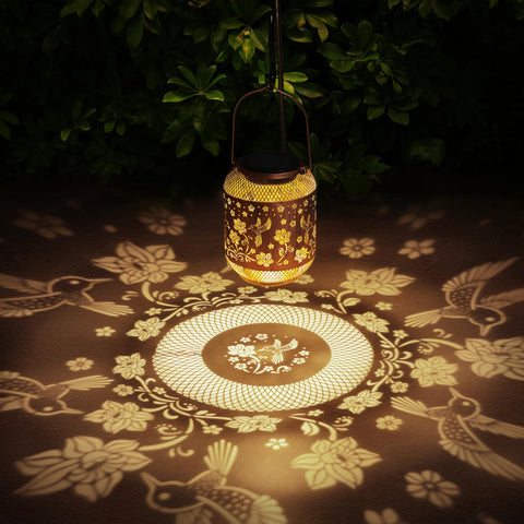 AITENISEN solar lantern uses a high efficiency panel for longer night lighting