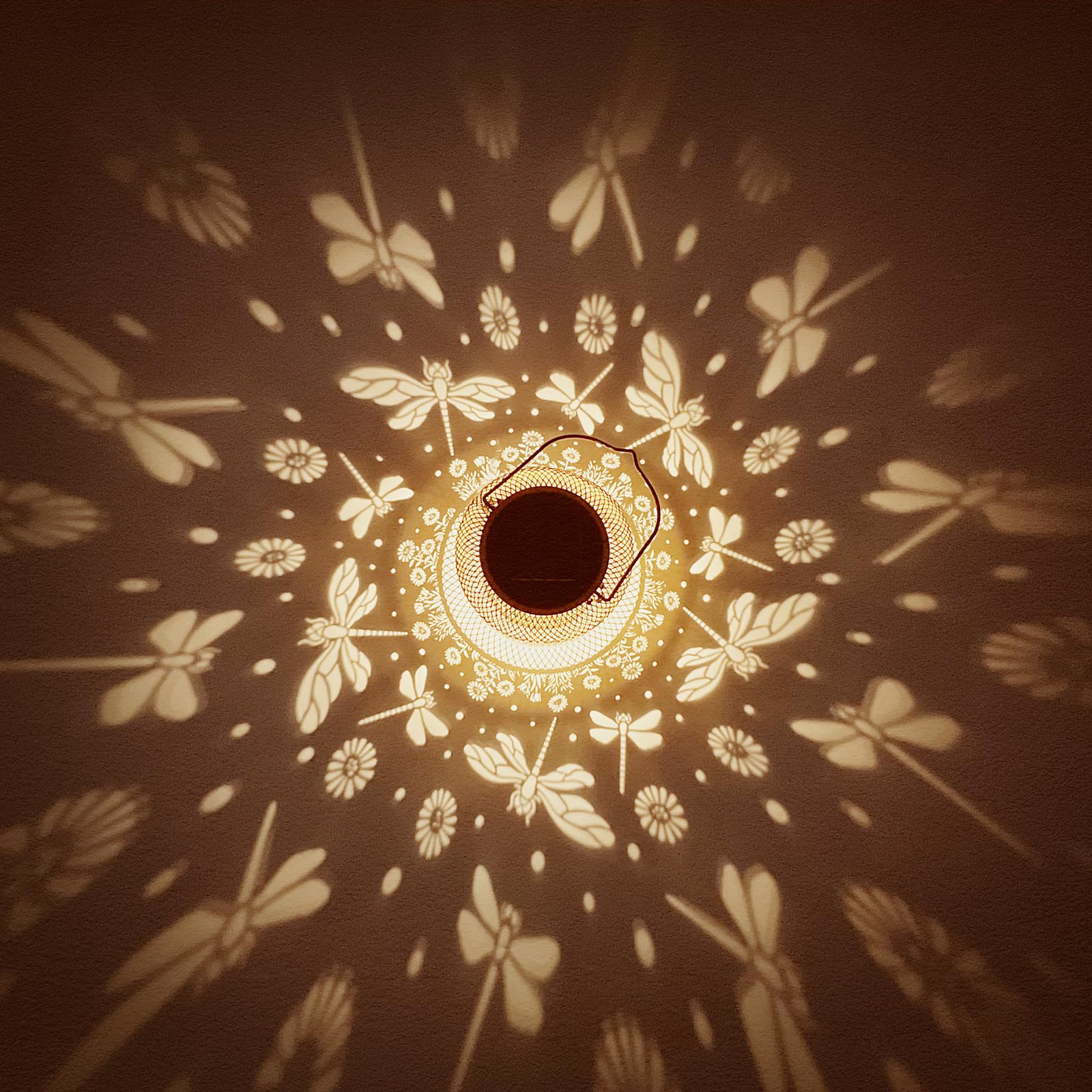 AITENISEN solar light garden décor highlights dragonfly patterns in twilight.