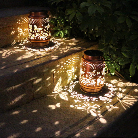 AITENISEN lantern can hang from trees or sit on tabletops.