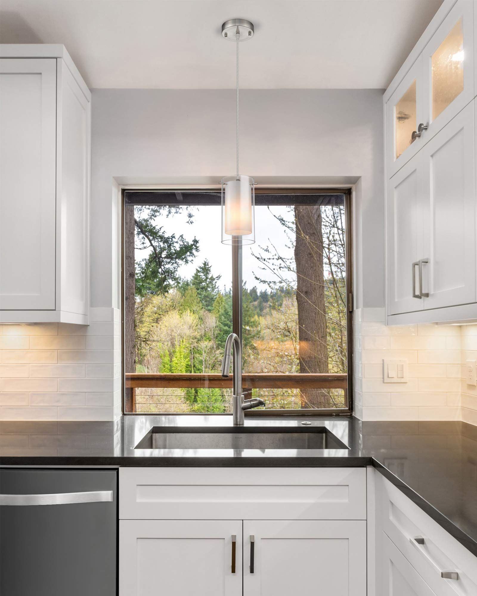 AKEZON adjustable-cord pendant for ceiling-height customization