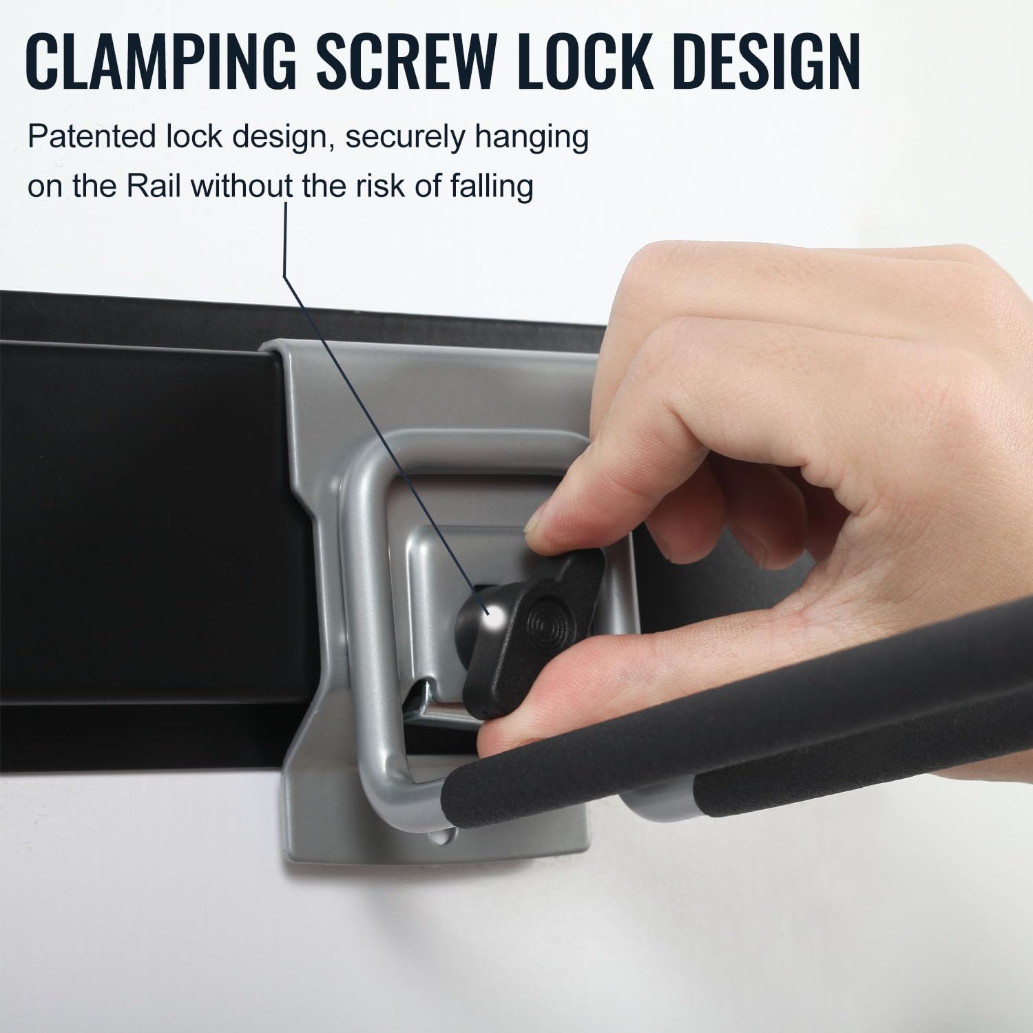Aking Ace six clamping hooks securely hold tools without slipping.