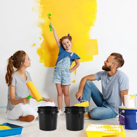AKOLAFE easy grip paint can with a sturdy handle for comfortable carrying.