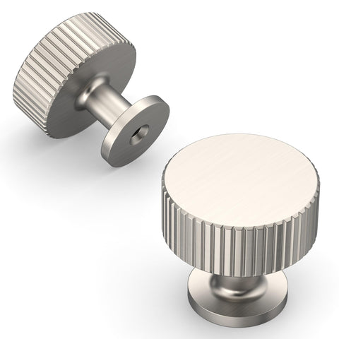 Amerdeco 1-inch drawer pull provides smooth operation and a modern finish.