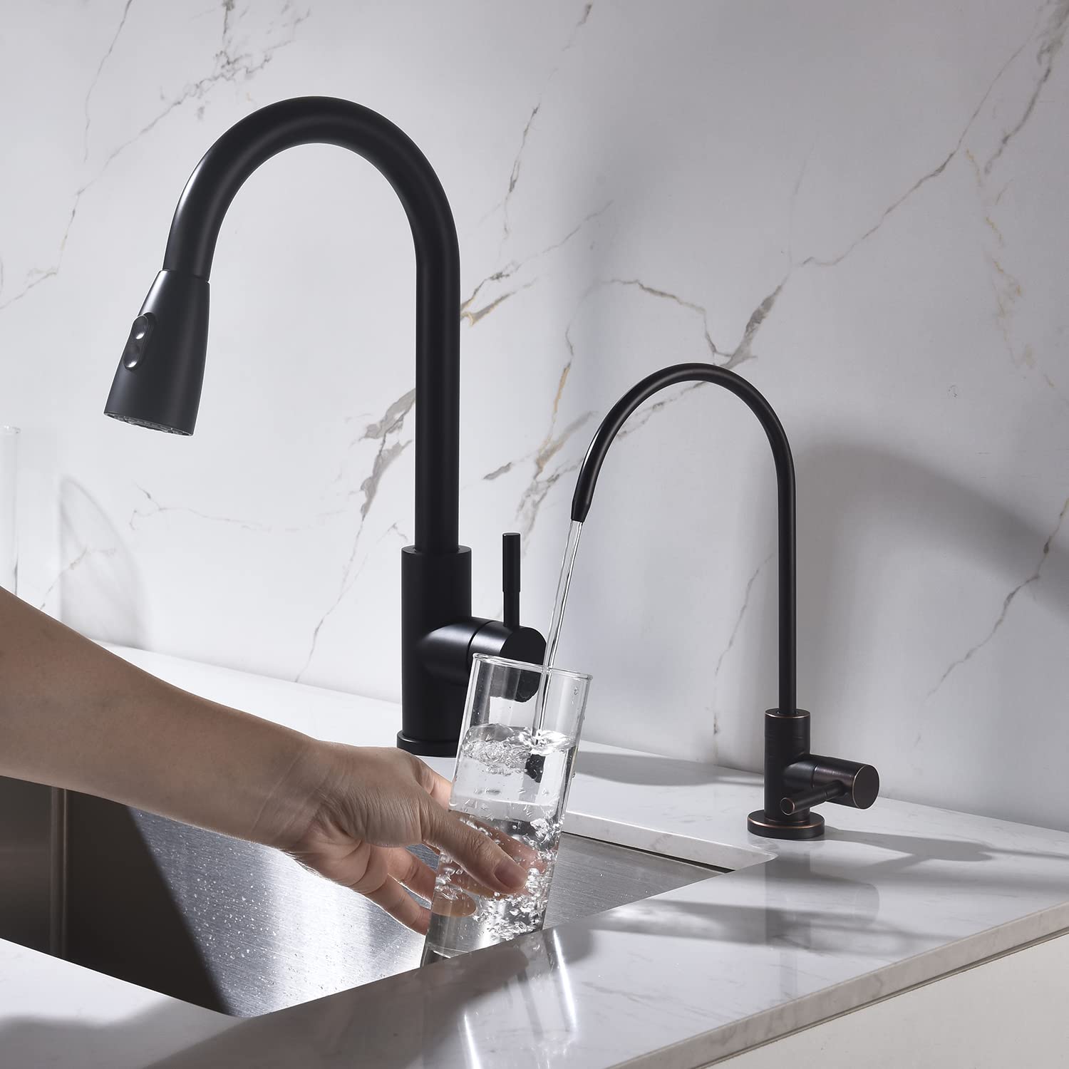 Apaix high-arch design provides ample clearance for tall vessels.