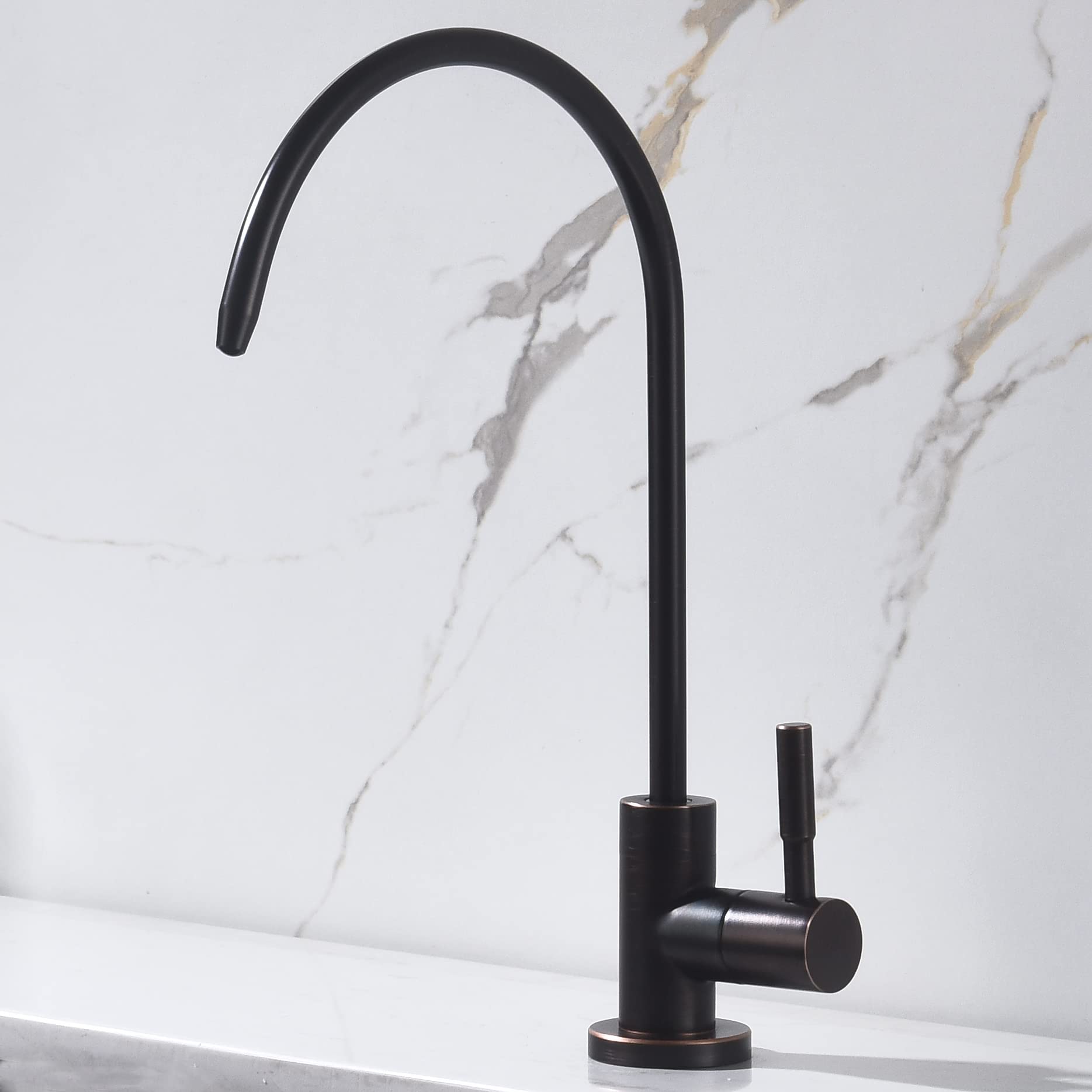 Apaix deck-mount faucet compatible with most RO setups.