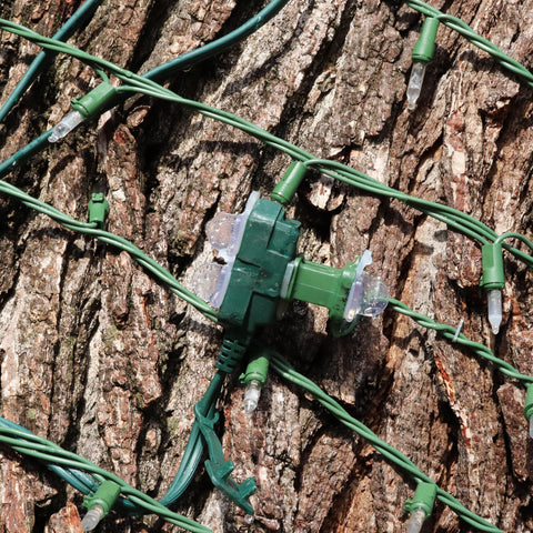 APUGPRO Weatherproof gasket on holiday lights to prevent moisture.