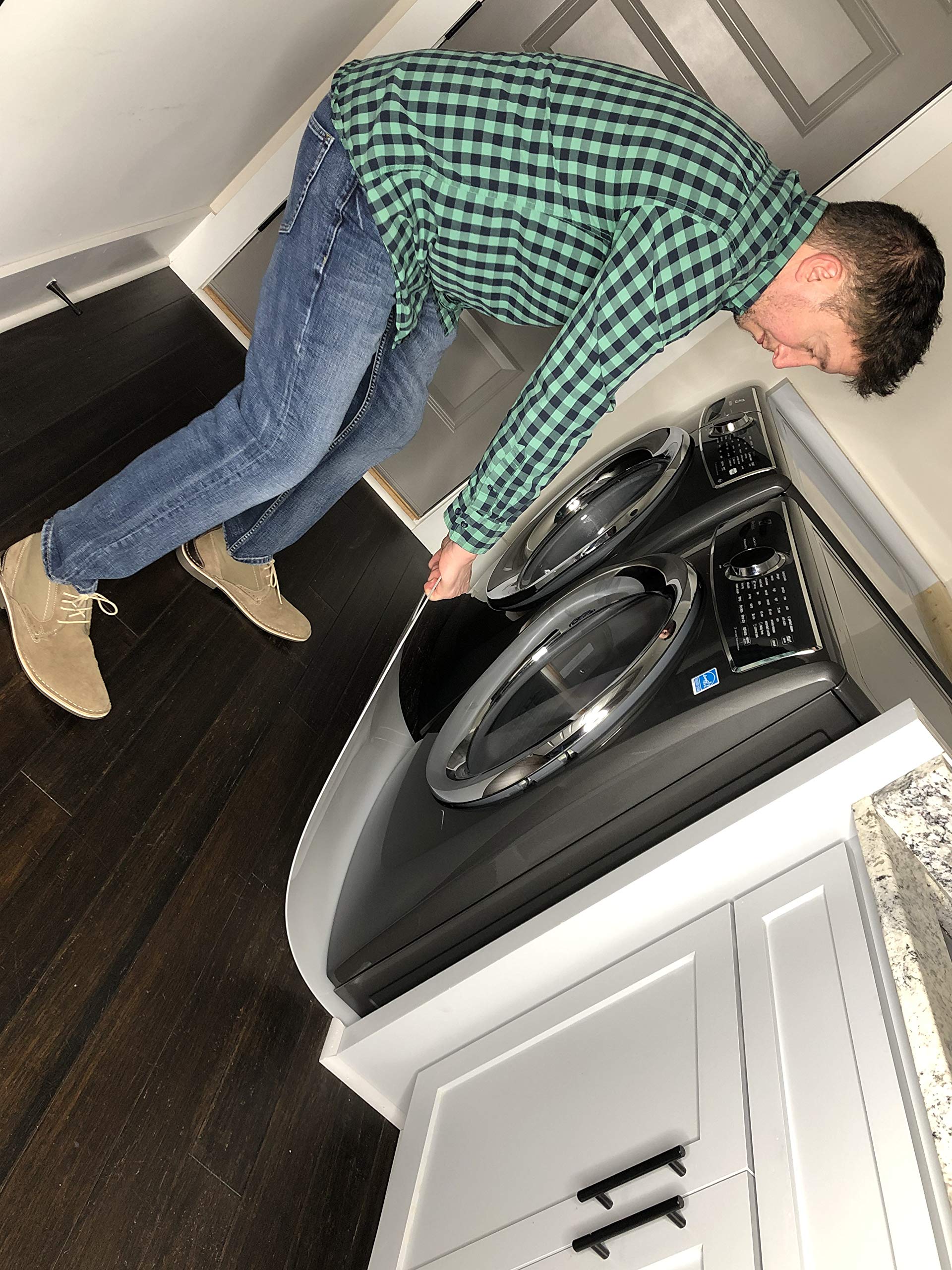 Appliance Buddy Large Pull Handle enables easy grip for solo moves.