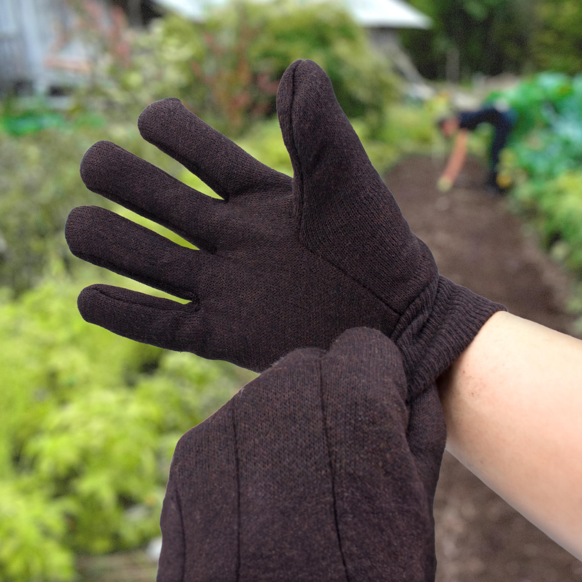 APQ Supply washable reusable gloves keep looking new after wash.