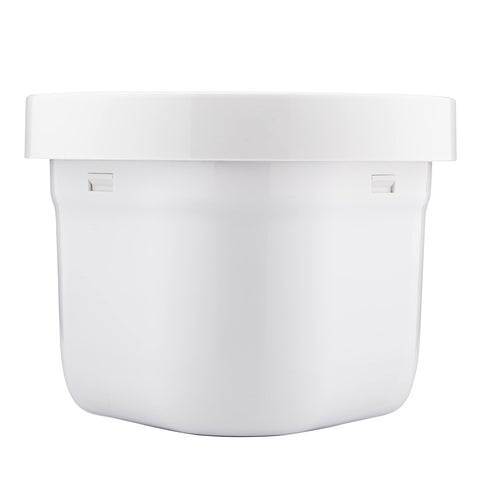 Aquagear pitcher filter reduces chlorine and PFAS for crisper-tasting water.