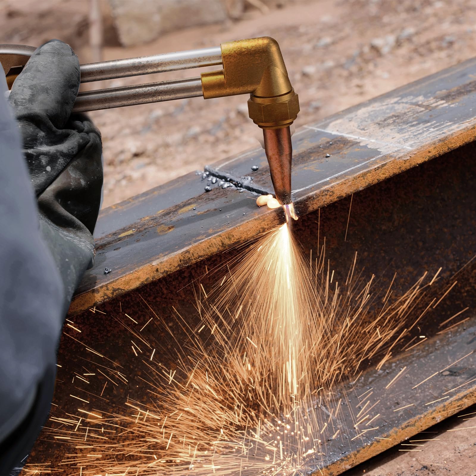 ARCCAPTAIN cutting attachment ready for metal piercing cuts and smooth tracking along lines.