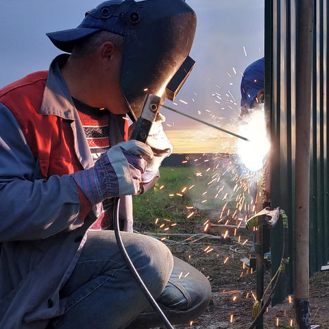 ARCCAPTAIN E7018 supports welding in multiple positions