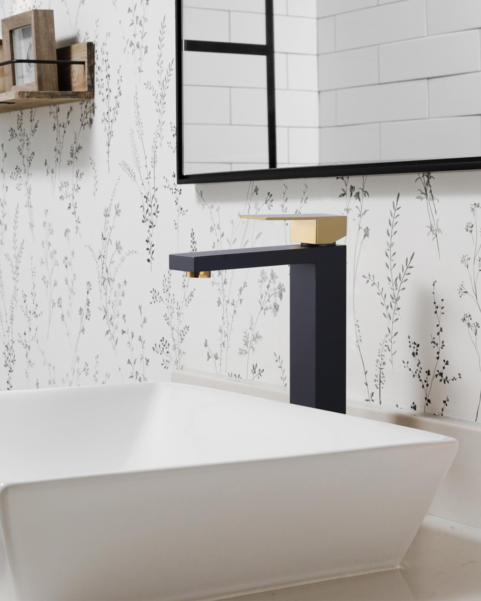 ARCORA pop-up drain detail complements the faucet for a clean vanity.