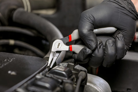 ARES 51018 ultra-thin jaws enable precise manipulation.