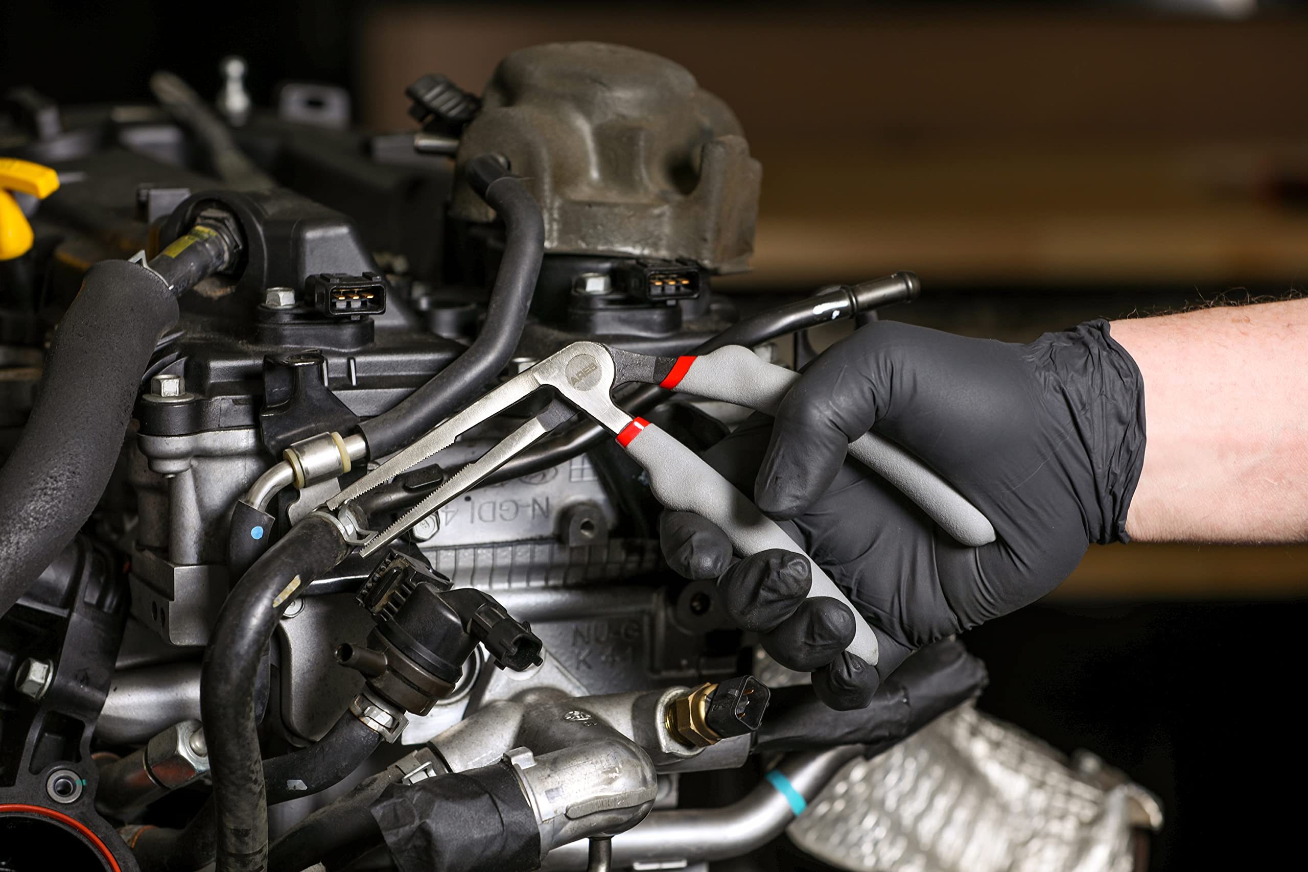 ARES 51018 versatile tool for wire and sheet metal tasks.