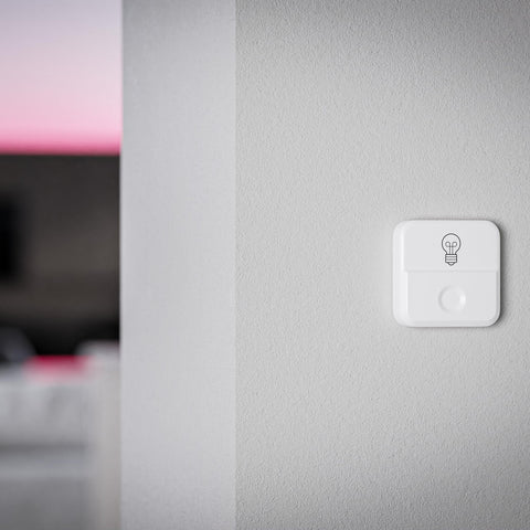 arre smart button with Matter logo, demonstrates cross-brand interoperability