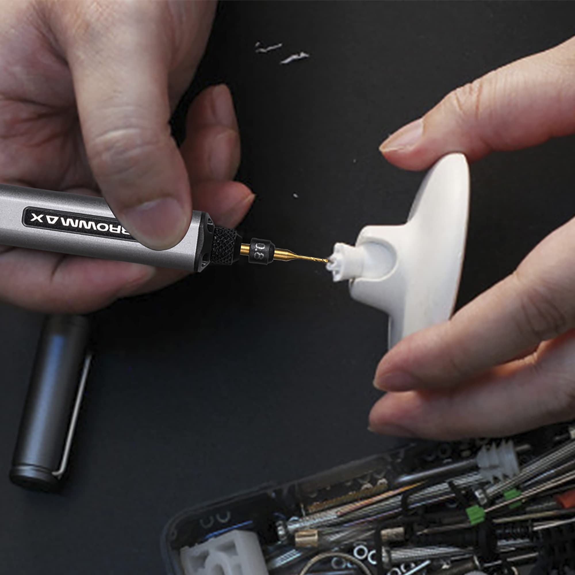 ARROWMAX spiral flute design helps easy chip removal and smoother cuts.