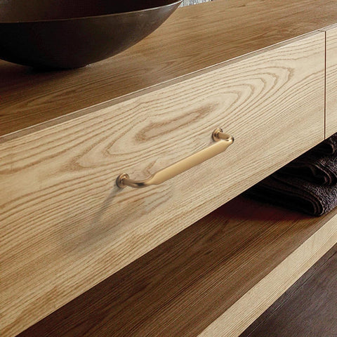 Asidrama champagne bronze cabinet pull detail showing durable alloy.
