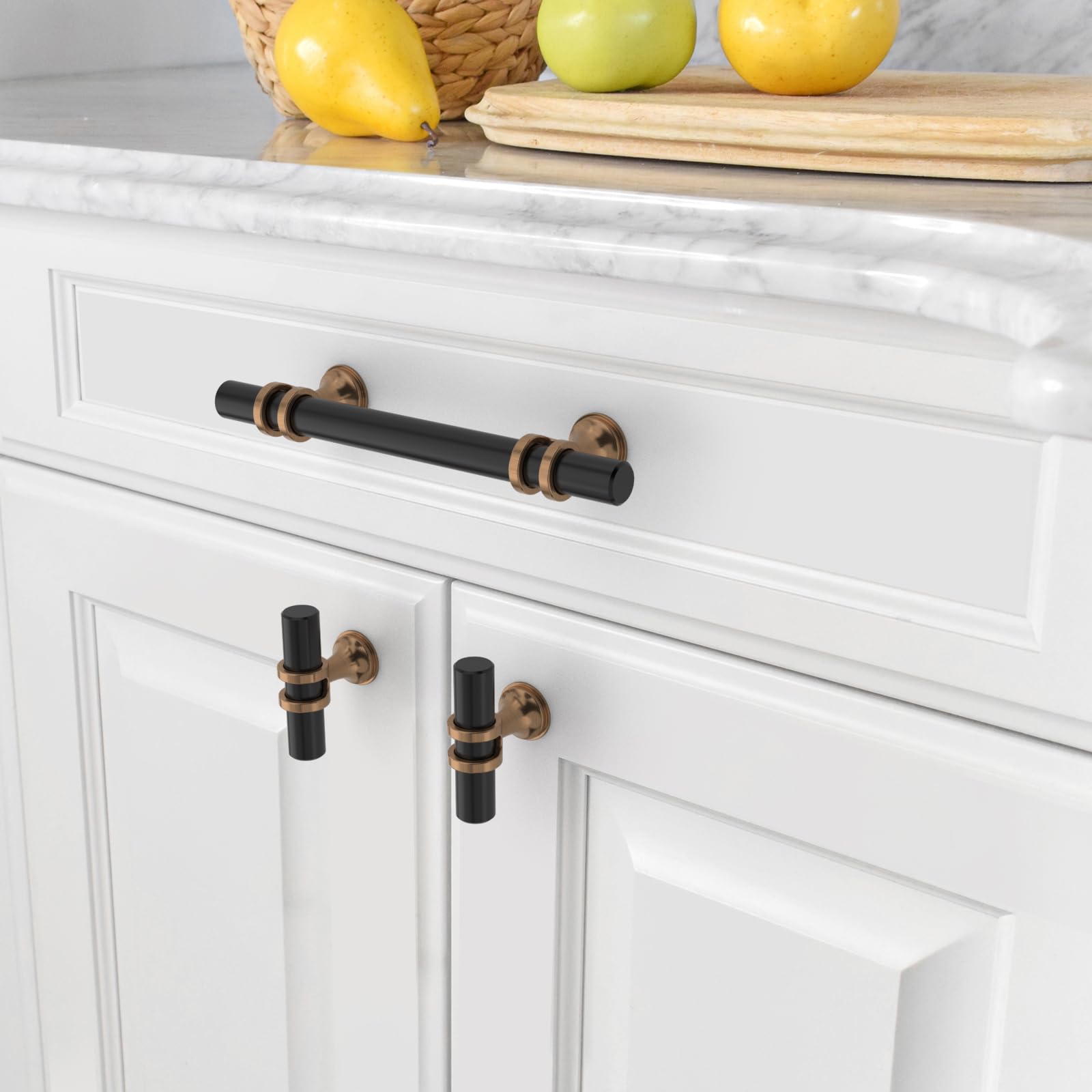 Asidrama cabinet-pull in champagne bronze for durable, easy-to-grip drawers and cupboards.