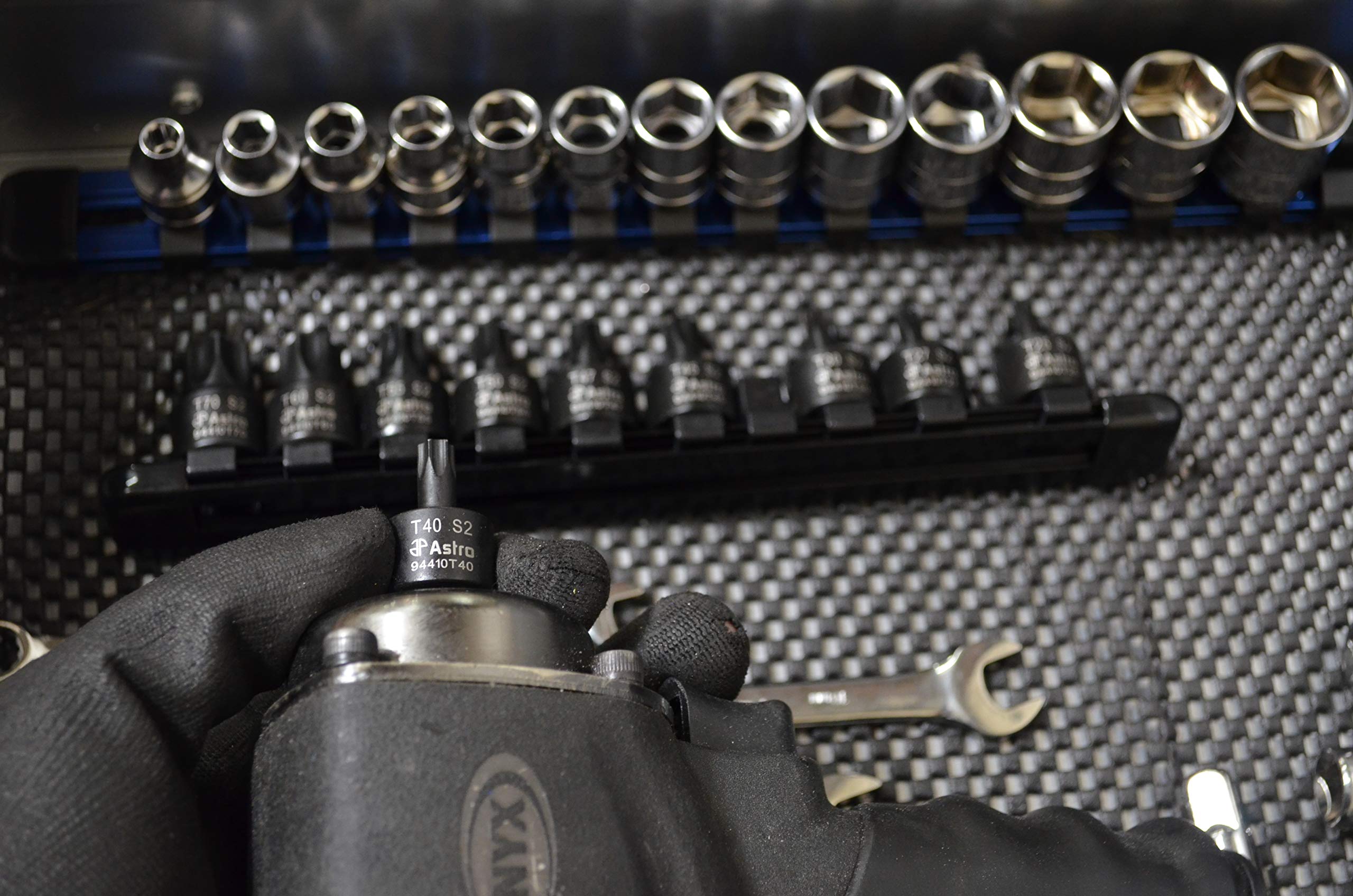 Astro 94410T size range from T25 to T70 for versatile fasteners
