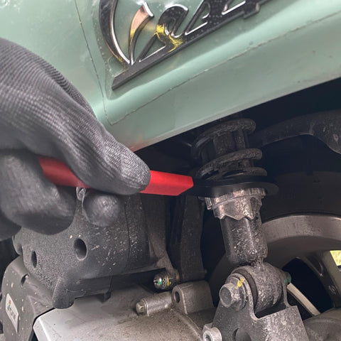 AutoWanderer Tool universal coilover compatibility image highlights broad fit across brands.
