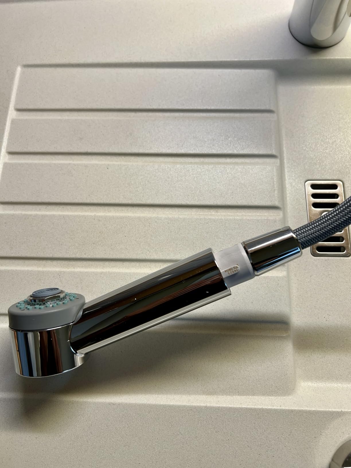 Awelife pull-down faucet hose in use for easier rinsing