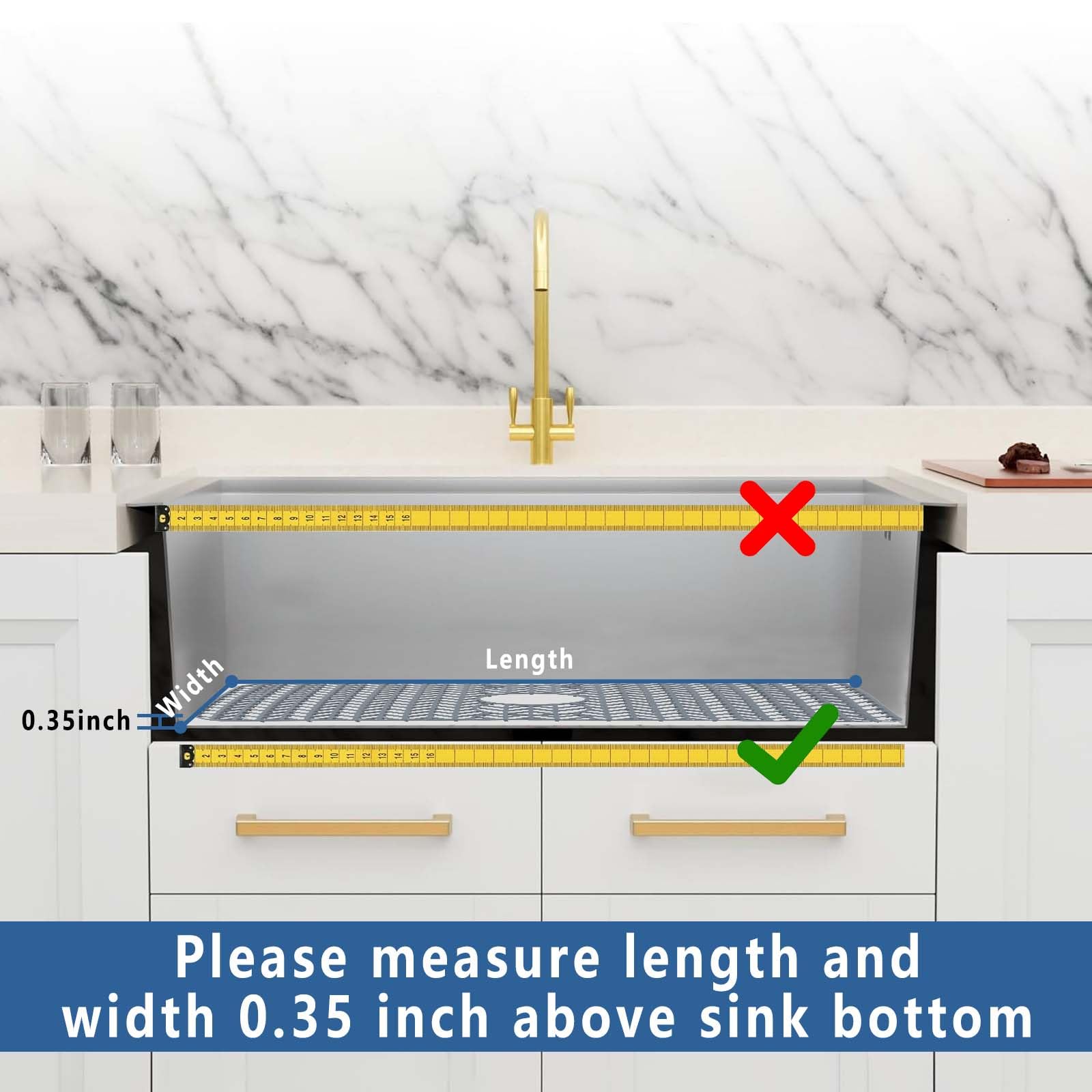 AWOKE center-drain silicone protector provides smooth water flow and easy cleaning.