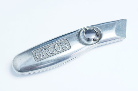 Ayoii Orcon Utility Knife front view for precise carpet cuts and easy handling