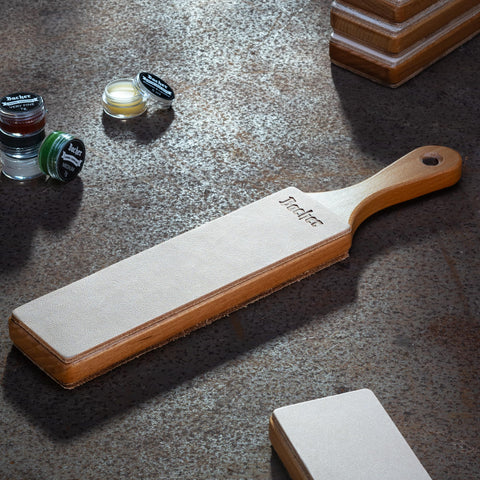 Bacher balm for leather conditioning during stropping