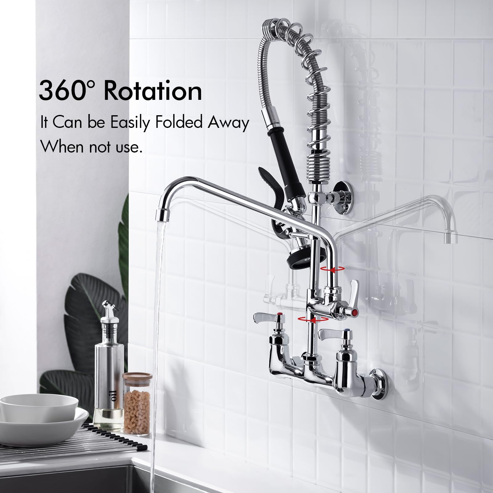 BAGNOLUX 360-degree sprayer delivers versatile cleaning in tight corners.